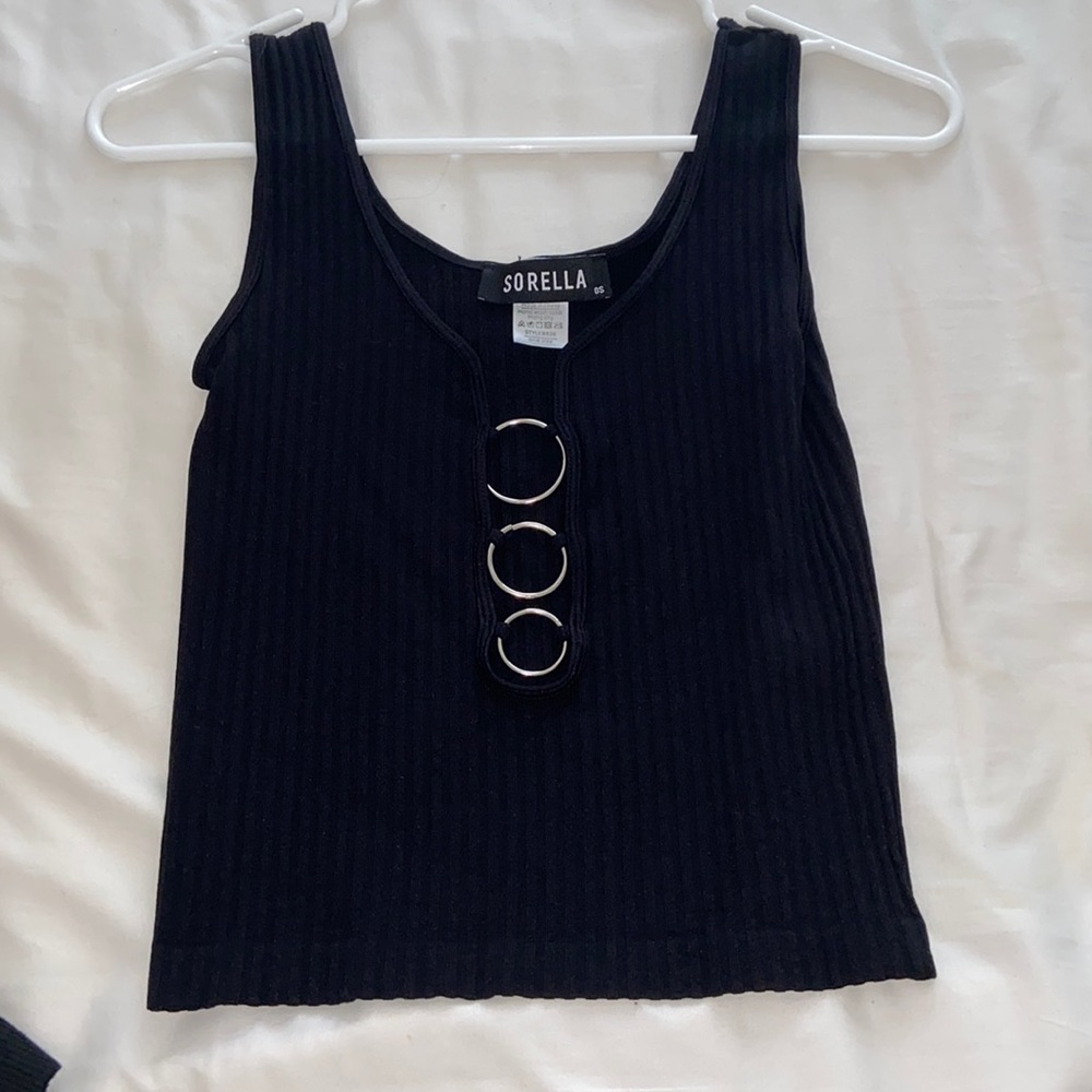 Sorella black 3 ring top